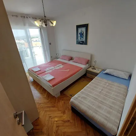 With A Parking Space Nska, Krk - 22892 * Malinska