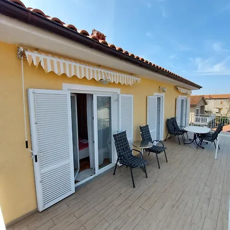 Apartmán With A Parking Space Nska, Krk - 22892 Malinska