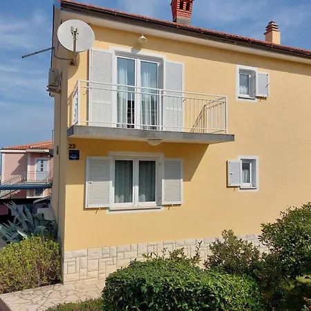 With A Parking Space Nska, Krk - 22892 * マリンスカ